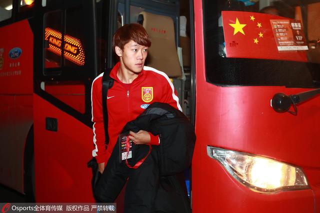 电影《大风杀》曝剧情预告 白客辛柏青以命换命 2025-04-07 犯罪电影《大风杀》将于5月1日全国上映，影片由江志强监制，张琪执导，孙悦、张琪共同编剧，白客、辛柏青、郎月婷领衔主演，耿乐特别出演，已入围第十五届北京国际电影节主竞赛单元天坛奖。