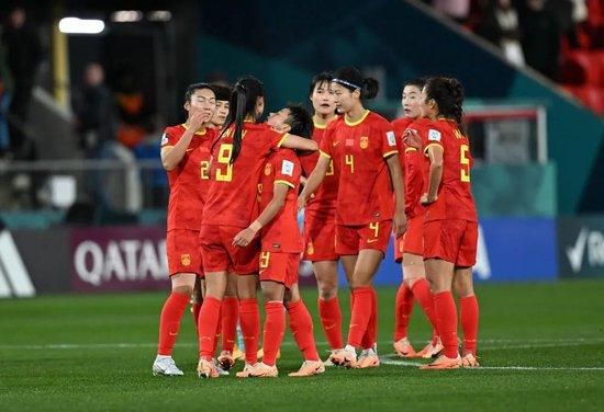 导演塔伊加·维迪提无疑挑战了漫威传统的“英雄对战CG怪物”模式，加入了一些琐碎 上一页12345.