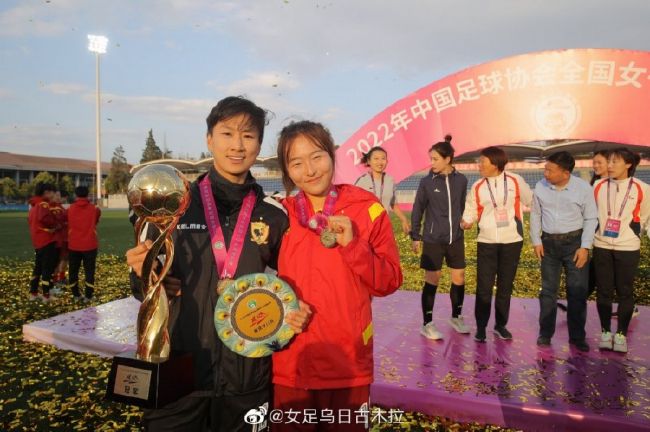 她表示，保养皮肤的诀窍不仅要找到适合自己的护肤品，也要保证一定的运动和健康的饮食。