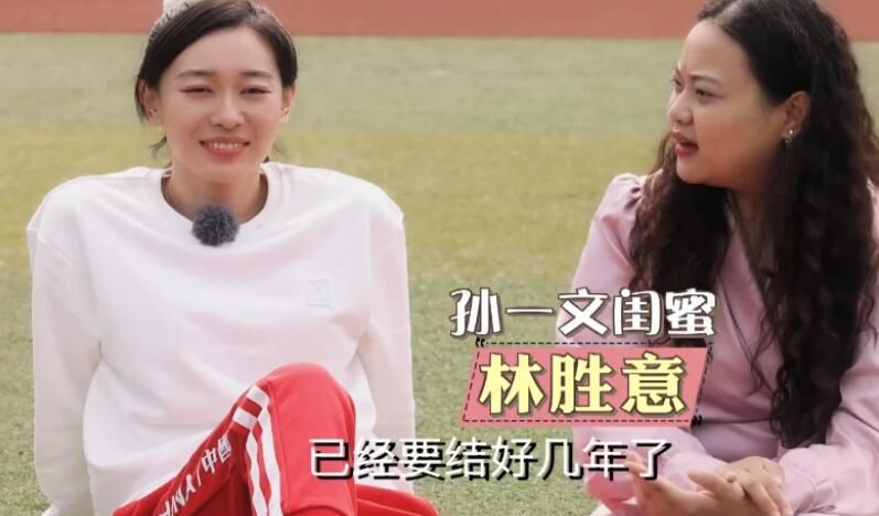 三部献礼影片的累计票房总计已破22亿，排片占比达90.13%，其中《我和我的祖国》领跑国庆档 三部献礼佳片领跑国庆档 首日票房近6.5亿 2019-10-01 9月30日国庆档首日，票房报收6.48亿元，相比2018年9月30日票房增长146.24%，涨势喜人。